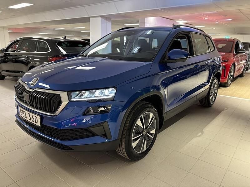 Blå Ny 2026 Skoda Karoq SUV | 391 100 kr (Lite dyr) - Bild 1/4