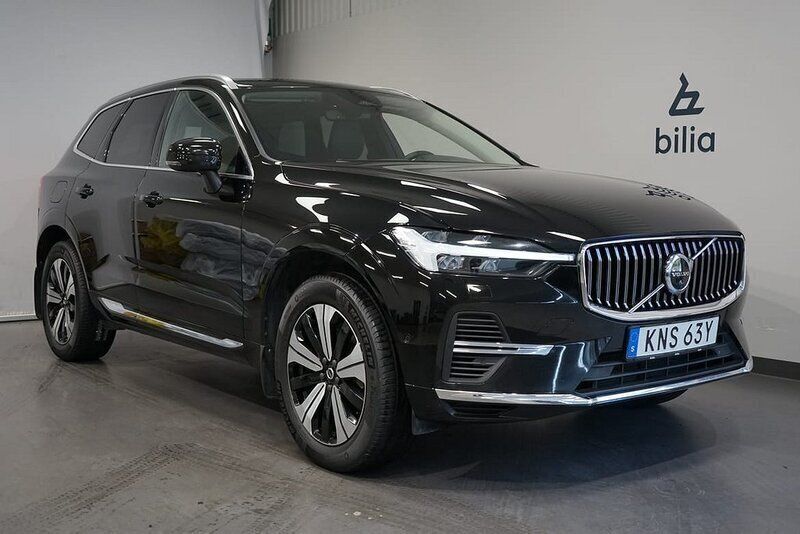 Svart Begagnad 2022 Volvo XC60 Plus SUV | 449 000 kr (Marknadspris) - Bild 1/3