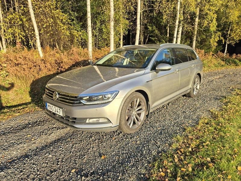 Silver Begagnad 2015 VW Passat GTS Kombi | 159 000 kr (Marknadspris) - Bild 1/4