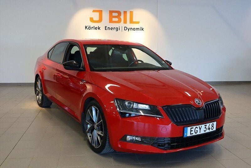 Röd Begagnad 2018 Skoda Superb Business Line Sedan | 229 900 kr (Marknadspris) - Bild 1/4