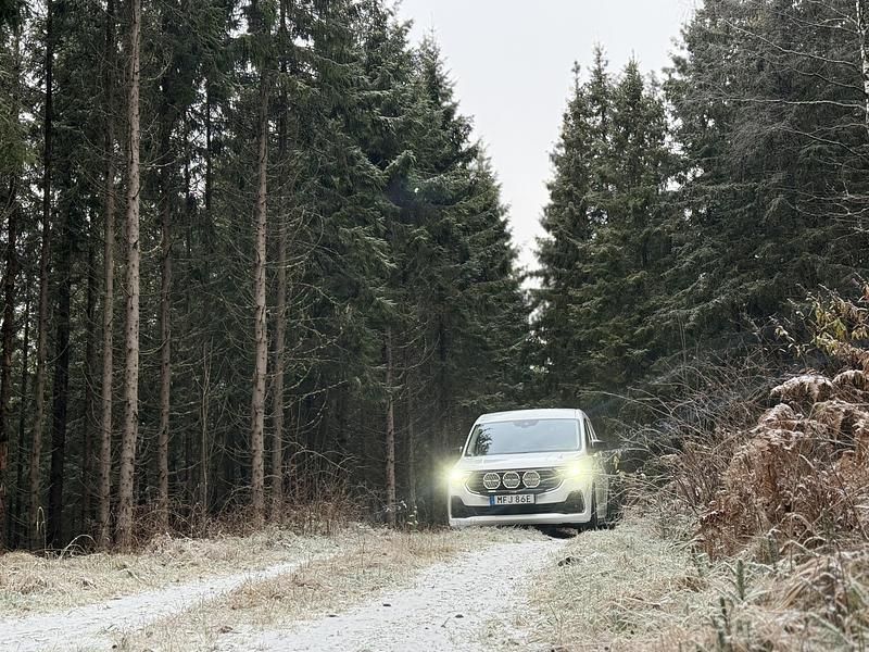 Begagnad Ford Transit 122 HK (89 kW) 2026 Vit Pickup