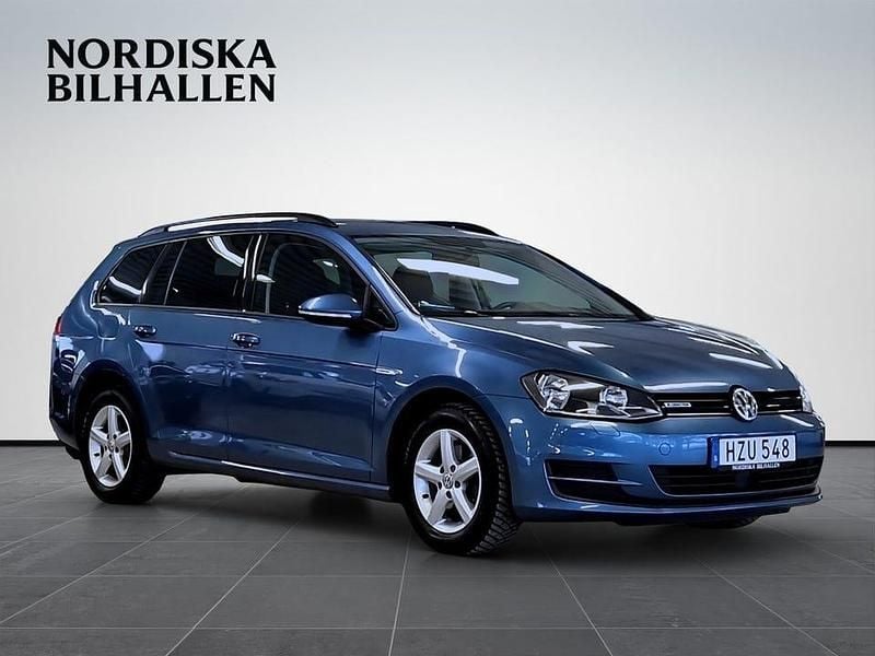 Begagnad VW Golf VII 110 HK (80 kW) 2015 Blå Kombi