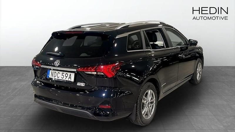 Begagnad MG MG5 EV Luxury 130 kW (177 HK) 2022 Svart Kombi
