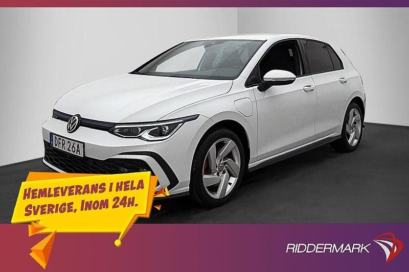 Begagnad VW Golf VII GTE 2021 Vit Halvkombi