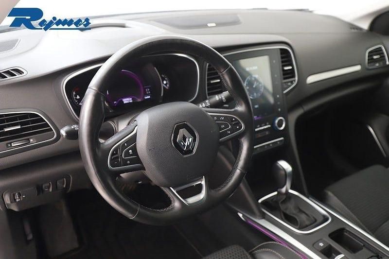 Begagnad Renault Mégane IV Bose Edition 132 HK (97 kW) 2018 Silver Kombi