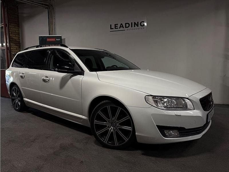 Vit Begagnad 2016 Volvo V70 Dynamic Kombi | 229 900 kr - Bild 1/4