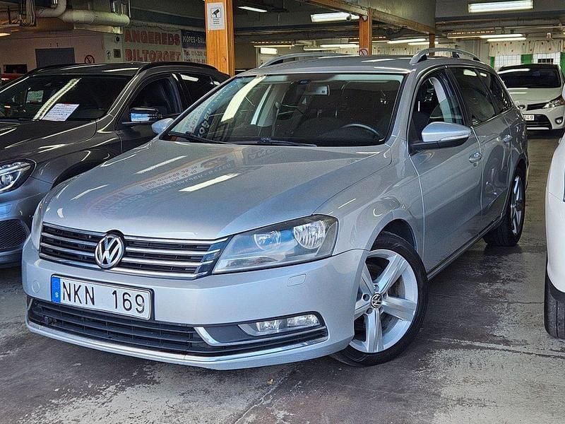Silver Begagnad 2012 VW Passat GT Kombi | 79 999 kr (Marknadspris) - Bild 1/4