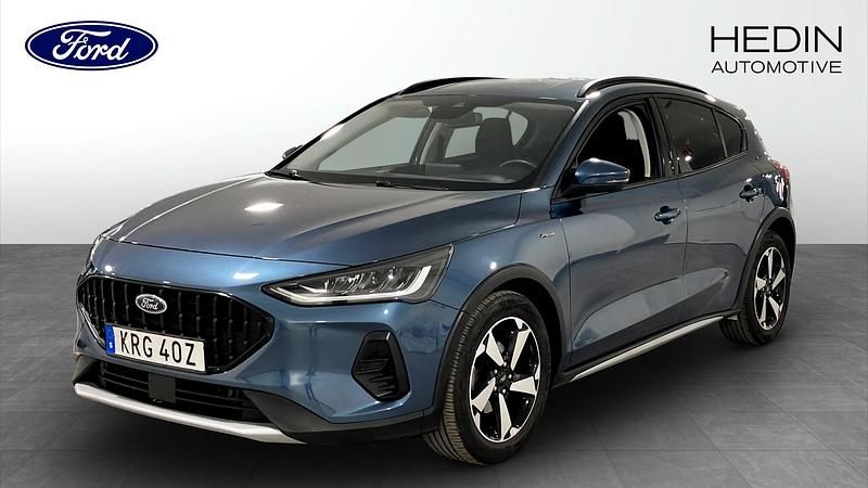 Blå Begagnad 2022 Ford Focus Active | 189 900 kr - Bild 1/4