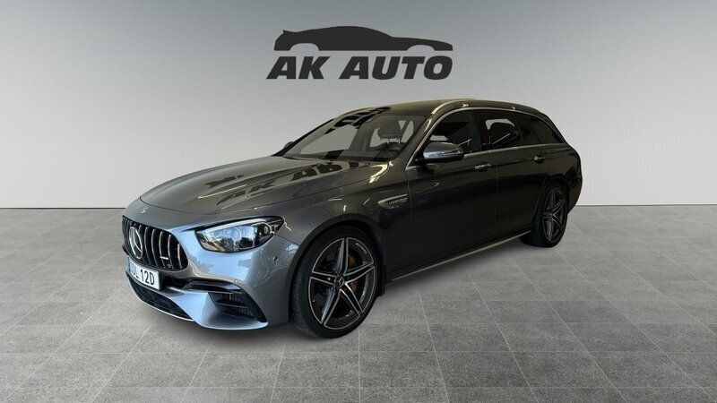 Grå Begagnad 2021 Mercedes E63S AMG AMG Kombi | 959 000 kr (Marknadspris) - Bild 1/4