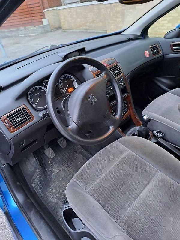 Begagnad 2004 Peugeot 307 Halvkombi | 12 500 kr - Bild 1/4