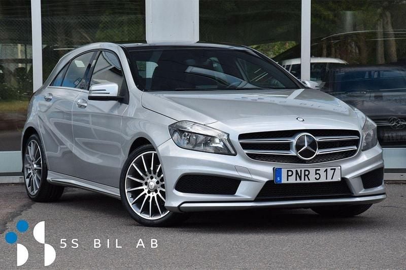 Silver Begagnad 2013 Mercedes A180 AMG Halvkombi | 134 900 kr (Marknadspris) - Bild 1/4