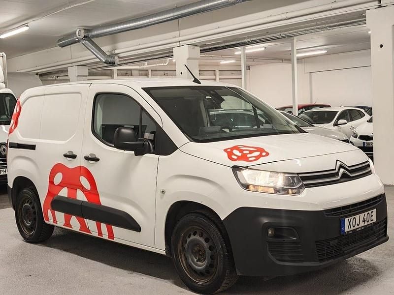 Begagnad Citroën Berlingo 102 HK (75 kW) 2020 Vit Minibuss