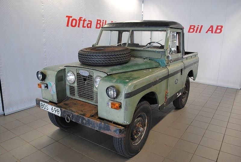 Grön Begagnad 1964 Land Rover 88 Sedan | 79 000 kr - Bild 1/4