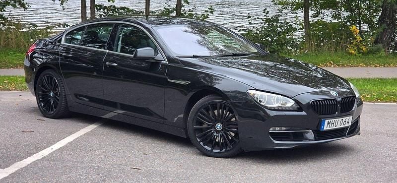 Svart Begagnad 2012 BMW 640 Comfort Edition Sportkupé | 219 800 kr (Superpris) - Bild 1/4