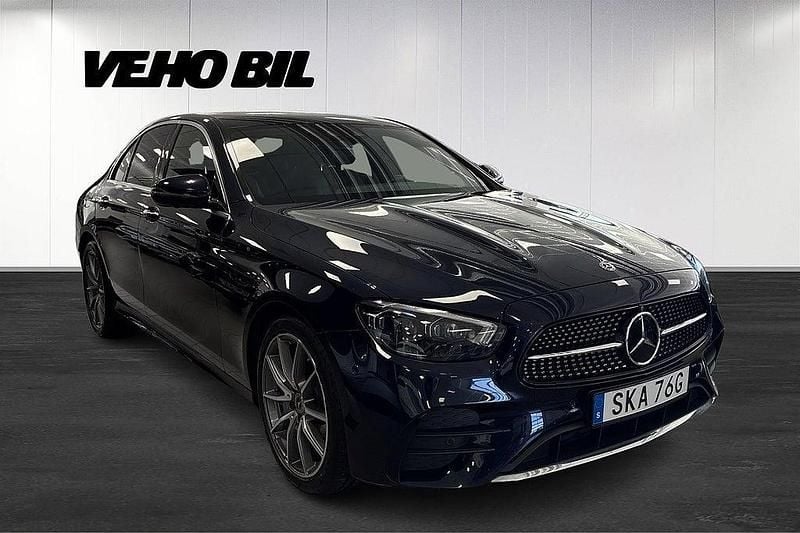 Begagnad Mercedes E220 AMG 194 HK (142 kW) 2021 Blå Sedan