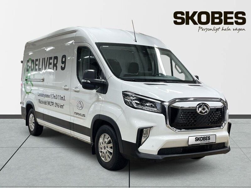 Vit Begagnad 2021 Maxus eDeliver 9 Van | 499 100 kr (Marknadspris) - Bild 1/3