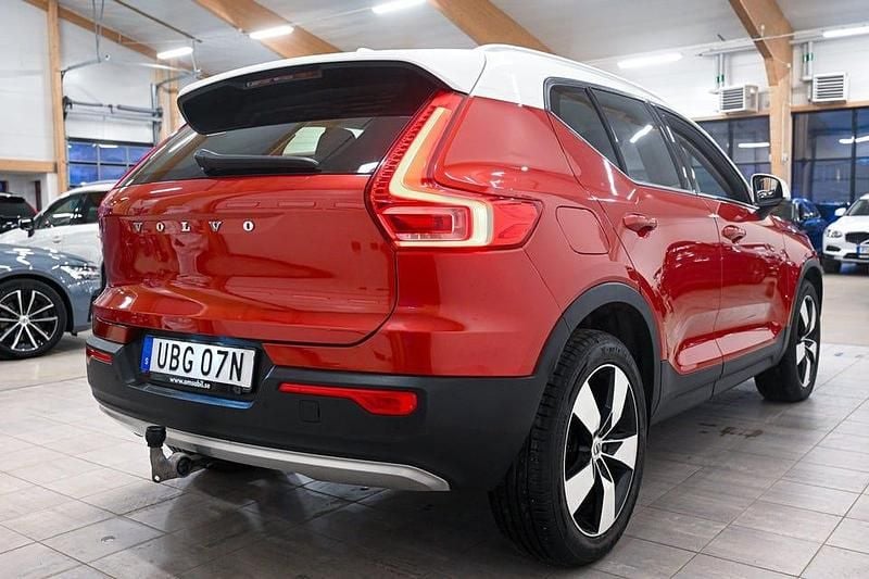 Begagnad Volvo XC40 Momentum 150 HK (110 kW) 2020 Röd SUV