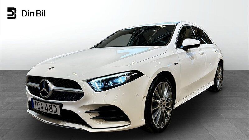 Vit Begagnad 2020 Mercedes A250 AMG Halvkombi | 279 900 kr (Marknadspris) - Bild 1/4