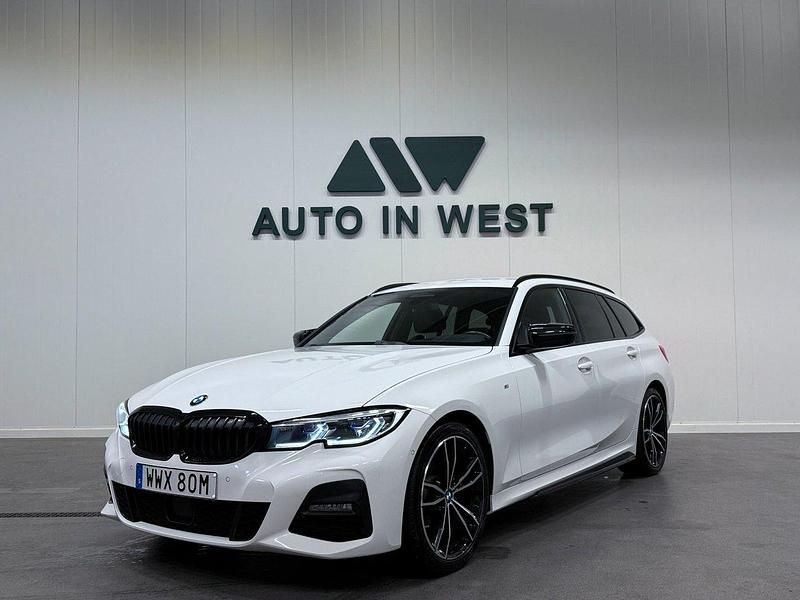 Vit Begagnad 2021 BMW 320 M Sport Kombi | 329 900 kr (Marknadspris) - Bild 1/4