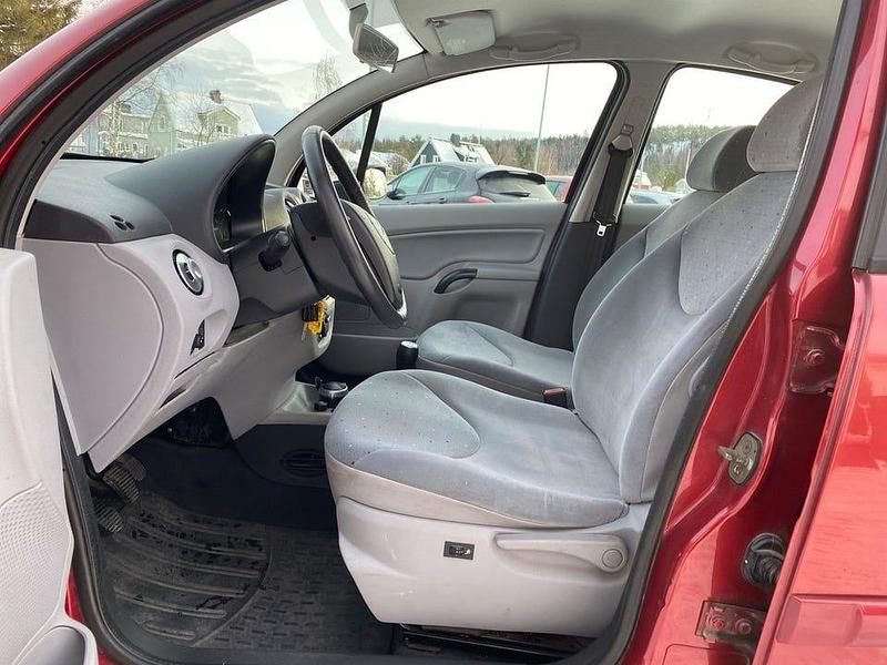 Begagnad Citroën C3 109 HK (80 kW) 2003 Röd