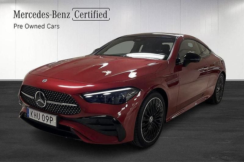 Röd Begagnad 2023 Mercedes CLE200 Sportkupé | 599 900 kr (Lite dyr) - Bild 1/4