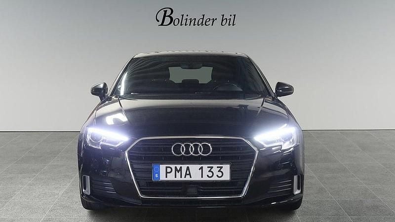 Begagnad Audi A3 Sportback Proline 150 HK (110 kW) 2017 Svart Halvkombi