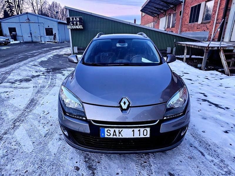 Begagnad Renault Mégane III 110 HK (80 kW) 2014 Grå