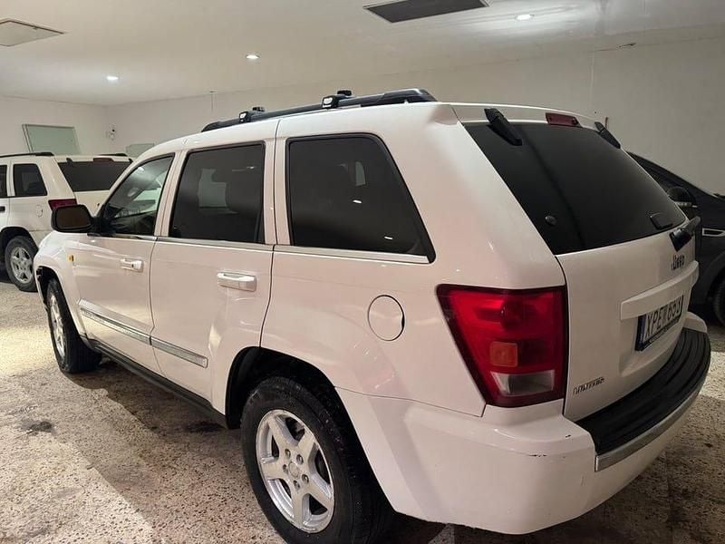 Begagnad Jeep Grand Cherokee 231 HK (169 kW) 2006 Vit SUV