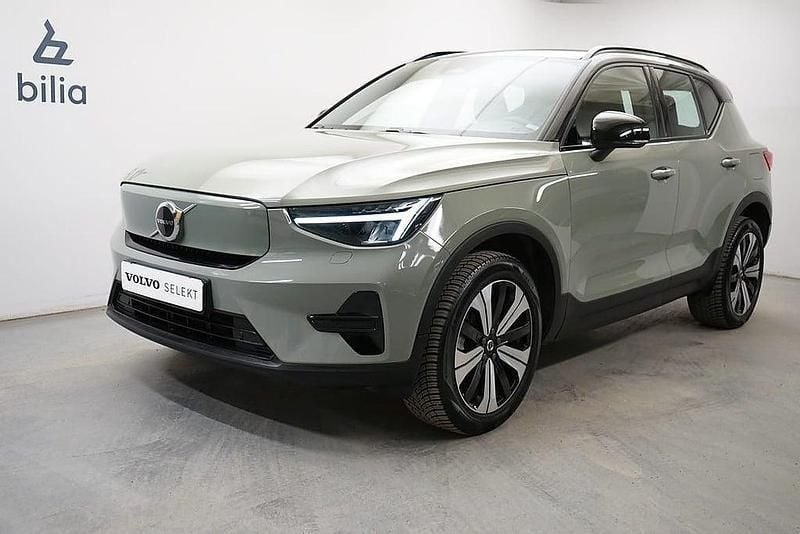 Begagnad Volvo XC40 Single Motor 175 kW (238 HK) 2022 Grön SUV