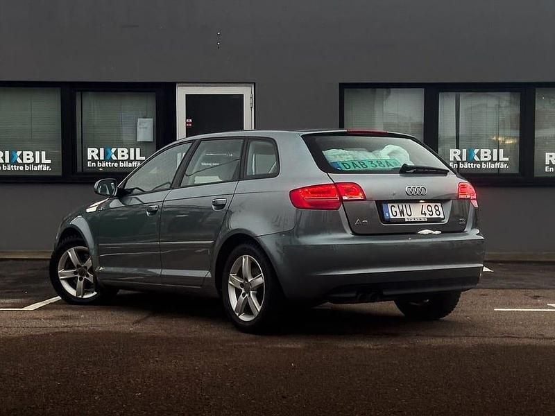 Begagnad Audi A3 140 HK (102 kW) 2011 Grå Halvkombi
