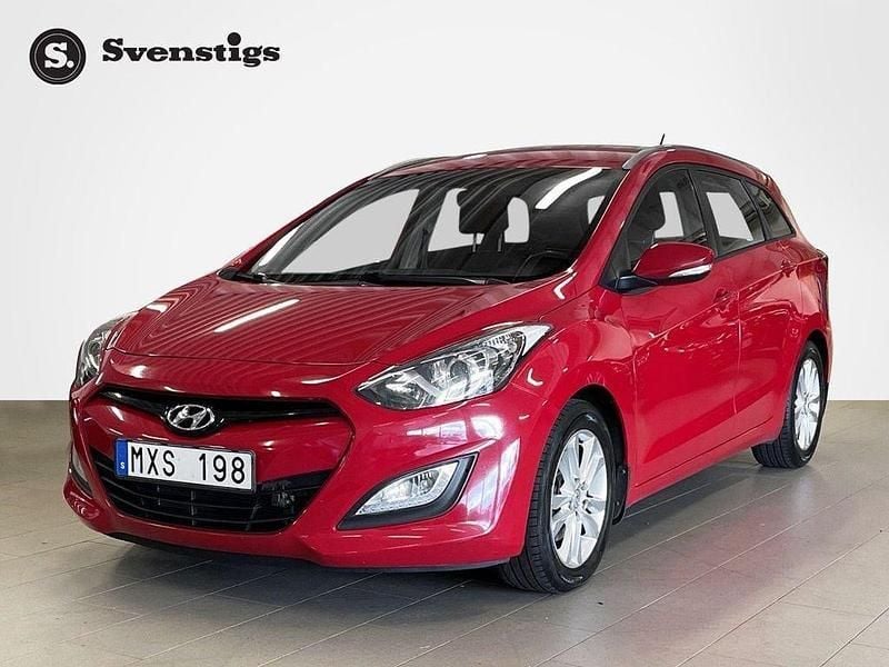 Röd Begagnad 2012 Hyundai i30 Kombi | 69 900 kr (Superpris) - Bild 1/4