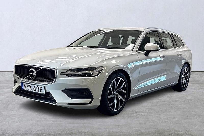 Vit Begagnad 2019 Volvo V60 Momentum Kombi | 299 900 kr (Marknadspris) - Bild 1/4