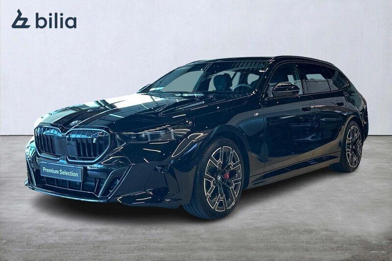 Svart Begagnad 2024 BMW i5 Comfort Edition Sedan | 839 000 kr - Bild 1/3