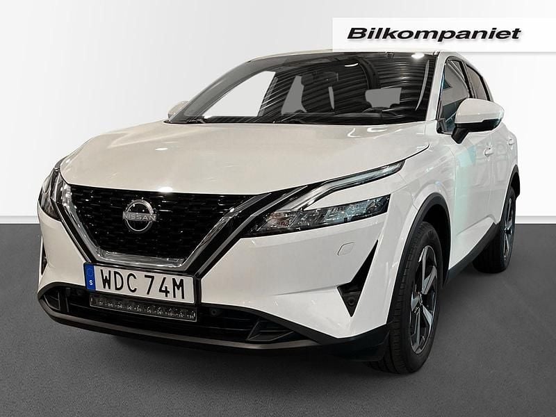 Vit Begagnad 2023 Nissan Qashqai N-Connecta SUV | 285 900 kr (Marknadspris) - Bild 1/4