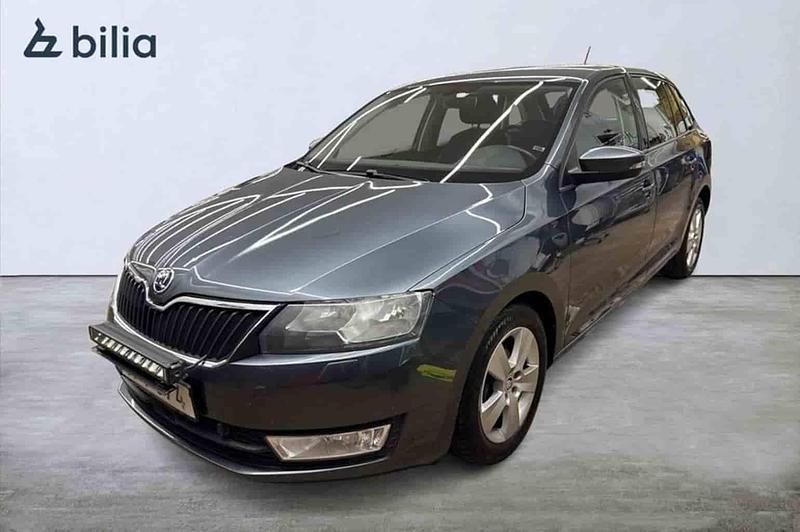 Grå Begagnad 2017 Skoda Rapid Halvkombi | 107 500 kr - Bild 1/1