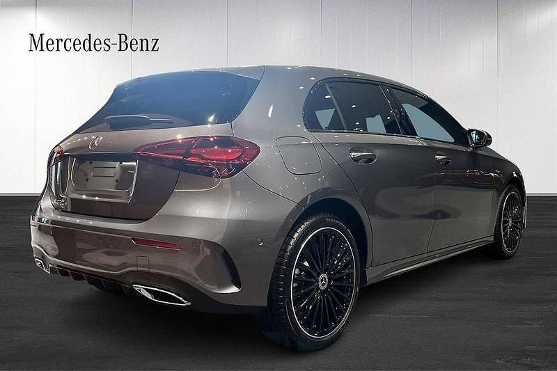 Ny Mercedes A250 160 HK (117 kW) 2026 Bergsgrå metallic Halvkombi