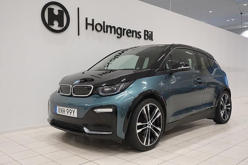 Blå Begagnad 2020 BMW i3 Comfort Edition Halvkombi | 214 900 kr (Marknadspris) - Bild 1/4
