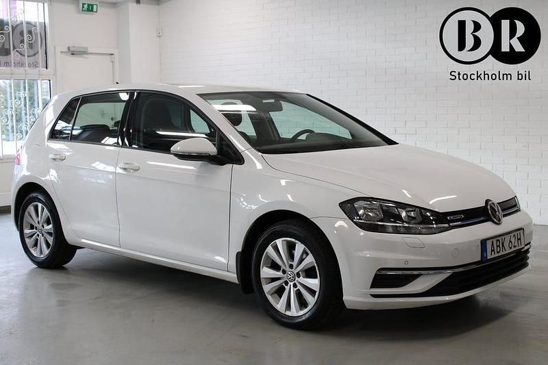 Begagnad VW Golf VII 131 HK (96 kW) 2019 Vit