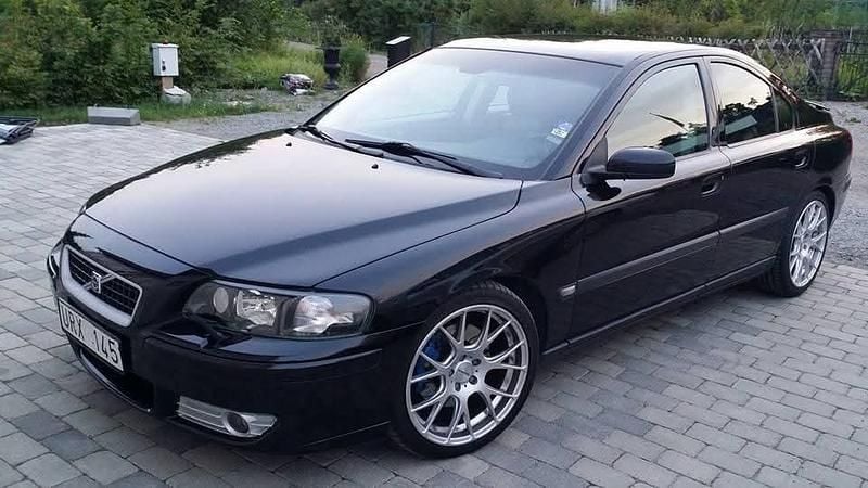 Begagnad Volvo S60 300 HK (220 kW) 2004 Mettalic Sedan