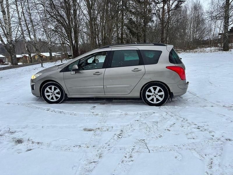 Begagnad Peugeot 308 SW 2011 Kombi