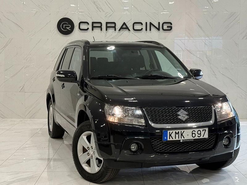 Svart Begagnad 2008 Suzuki Grand Vitara SUV | 59 900 kr (Marknadspris) - Bild 1/4