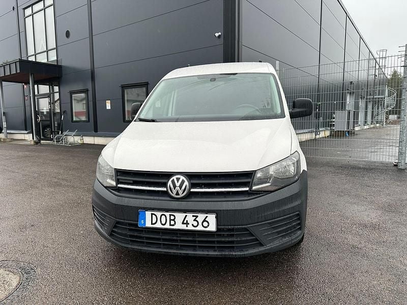 Begagnad VW Caddy 150 HK (110 kW) 2018 Vit Minibuss