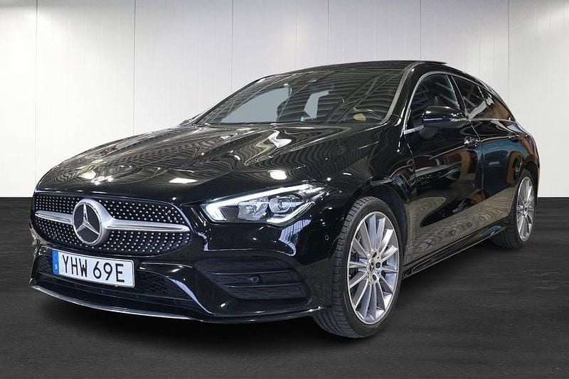 Begagnad Mercedes CLA250 Shooting Brake 160 HK (117 kW) 2023 Svart Kombi