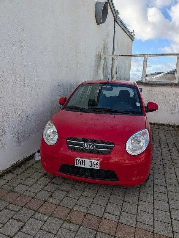 Röd Begagnad 2008 Kia Picanto 4 Halvkombi | 12 000 kr (Marknadspris) - Bild 1/3