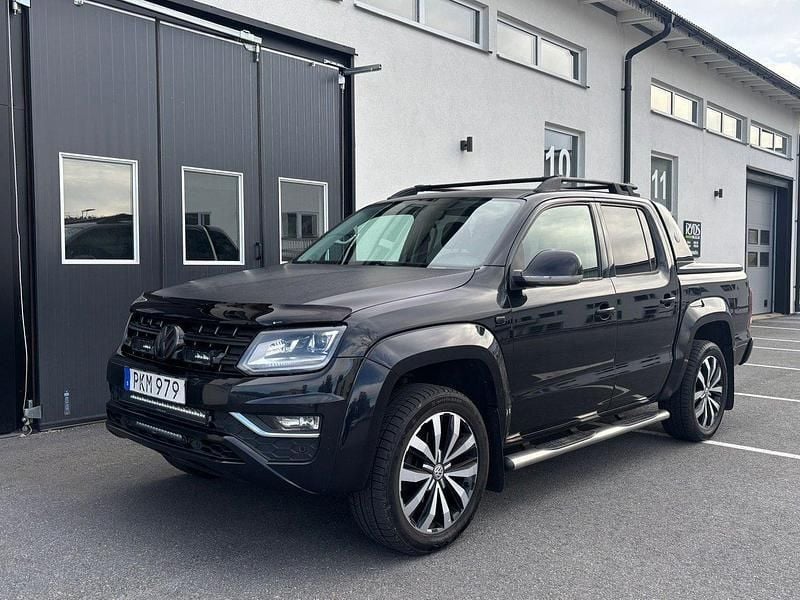 Svart Begagnad 2017 VW Amarok Aventura Pickup | 219 000 kr (Marknadspris) - Bild 1/4
