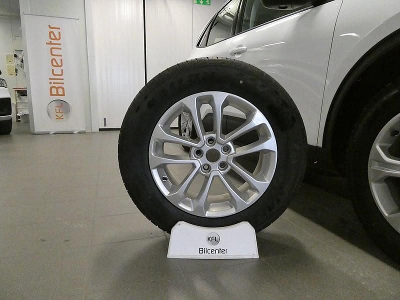 Begagnad Ford Kuga 224 HK (164 kW) 2021 Vit SUV