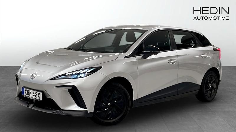 Grå (silver) Begagnad 2023 MG MG4 EV Halvkombi | 249 900 kr (Lite dyr) - Bild 1/4