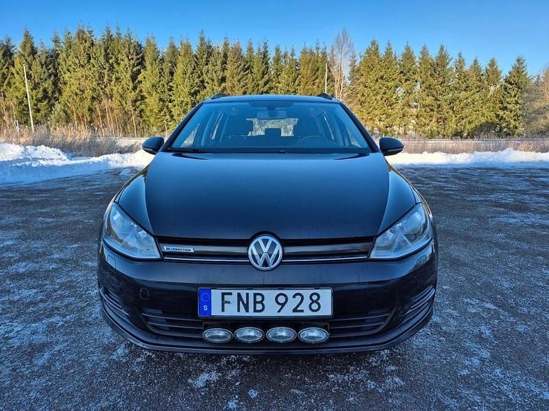 Begagnad VW Golf VII 110 HK (80 kW) 2015