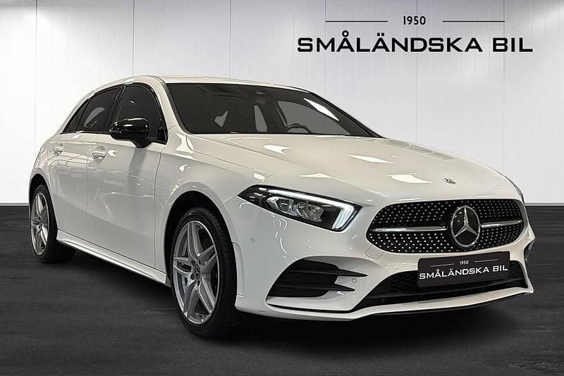 Begagnad Mercedes A250 AMG 160 HK (117 kW) 2022 Vit Halvkombi