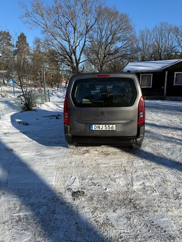 Begagnad Citroën Berlingo 102 HK (75 kW) 2018 Minibuss